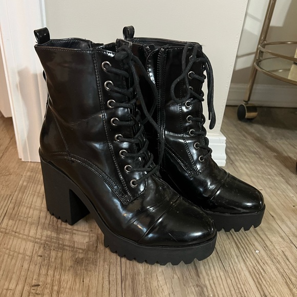 Black Latex Chunky Heel Lace-Up Combat Boots - Picture 1 of 3